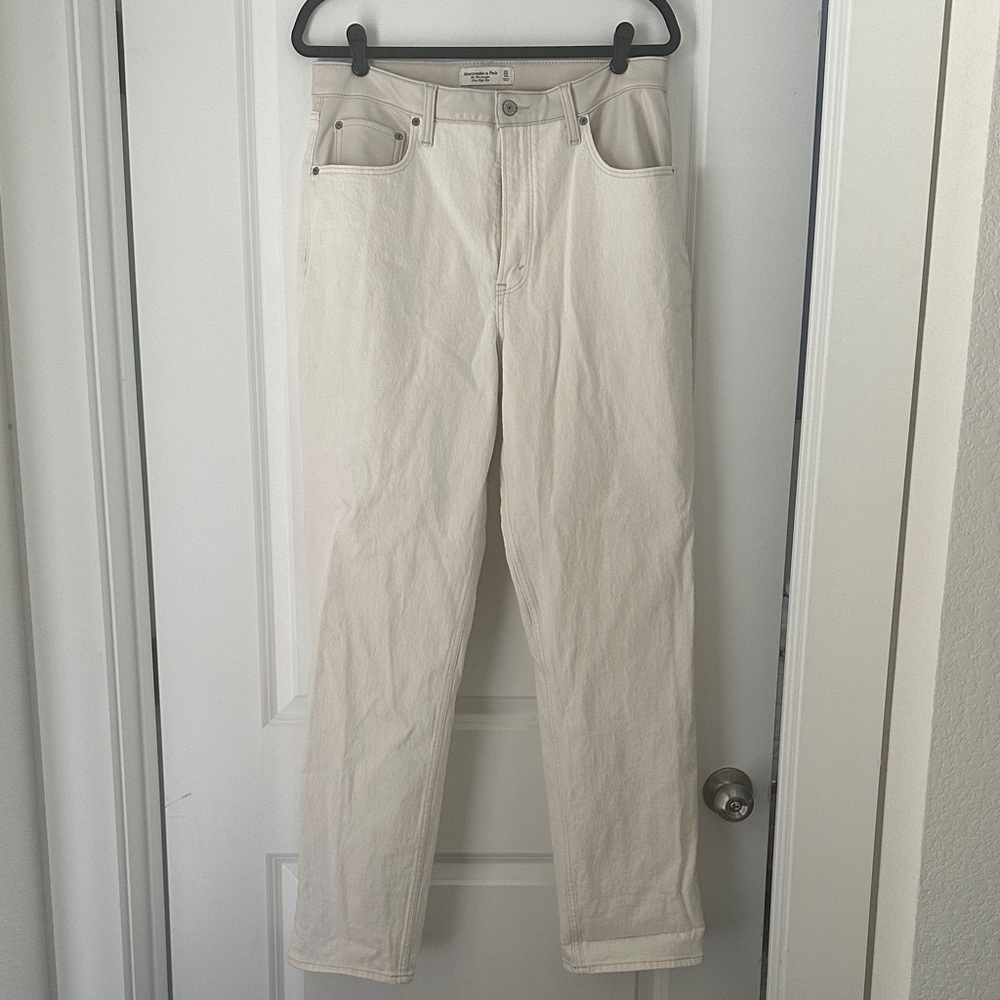 Abercrombie & Fitch Women's High Rise Jeans - Cream